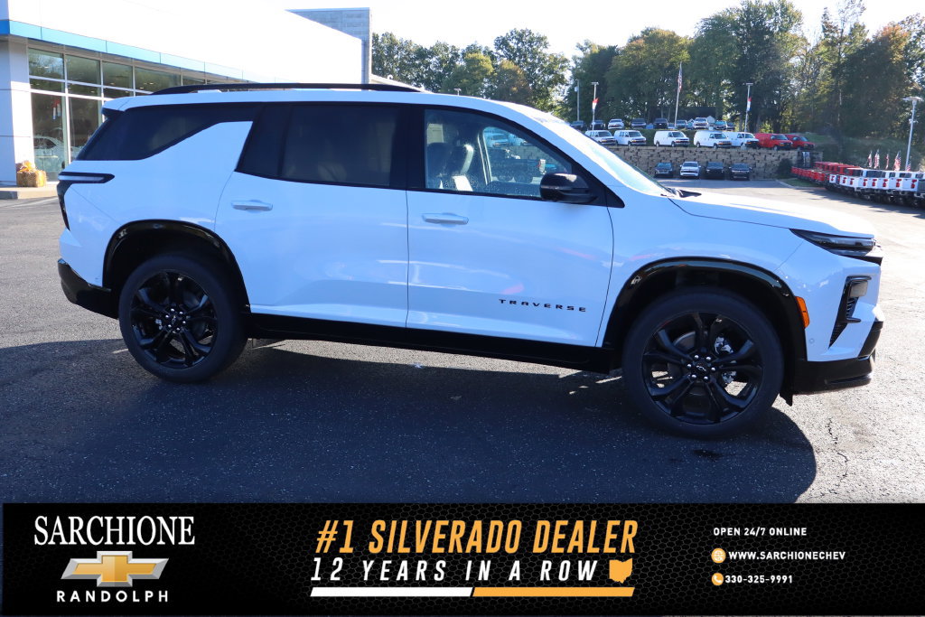 New 2027 Chevrolet Traverse RS AWD/4WD image 1
