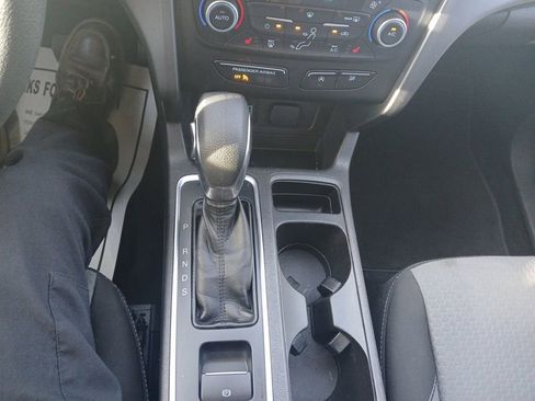 Used 2019 Ford Escape SE image 13