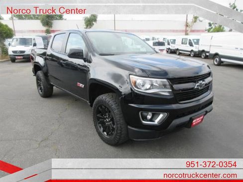 Used 2016 Chevrolet Colorado Z71 w/ Z71 Midnight Edition image 8