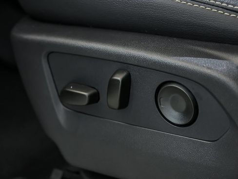 New 2026 GMC Sierra 1500 AT4 w/ Technology Package AWD/4WD image 14