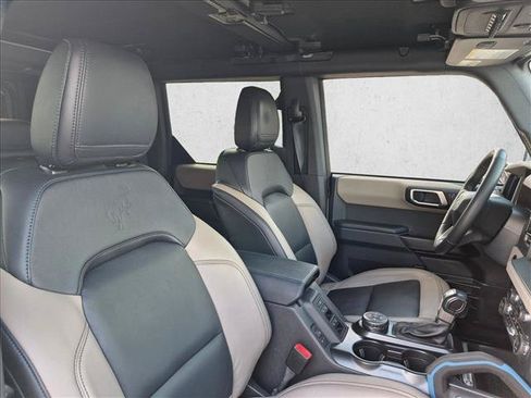 Used 2024 Ford Bronco Wildtrak AWD/4WD image 18