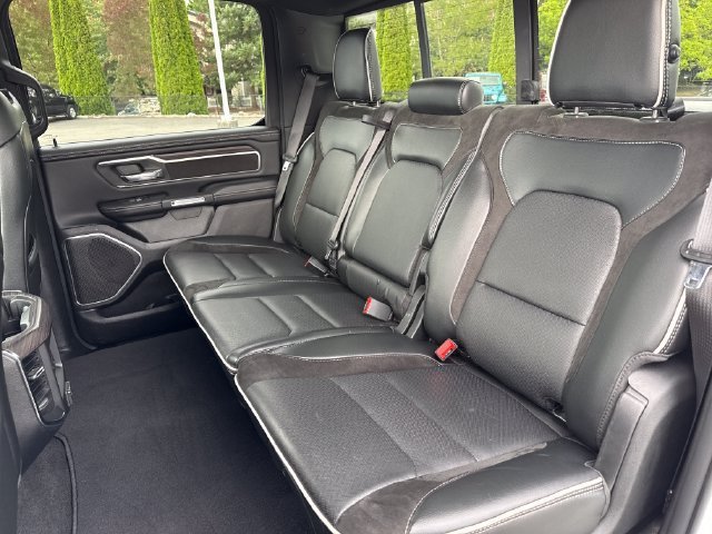 Used 2025 RAM 1500 Laramie AWD/4WD image 19