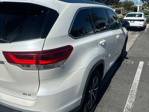Used 2018 Toyota Highlander XLE FWD image 5