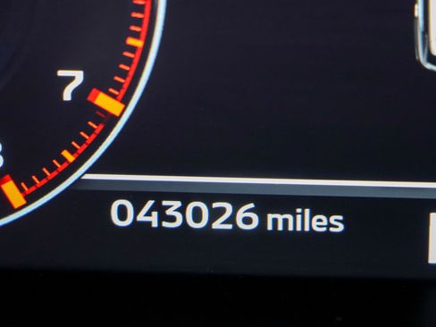 Used 2023 Mitsubishi Outlander SEL image 15