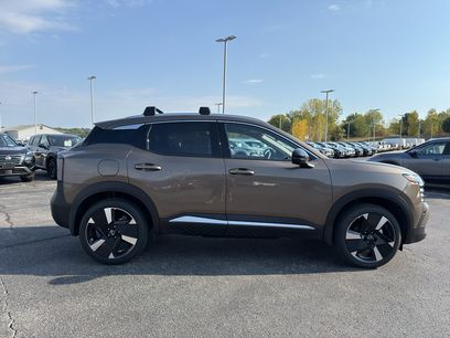 New 2026 Nissan Kicks SR w/ Cold Weather Package