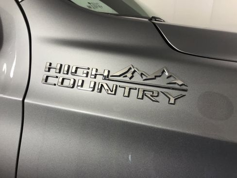 Used 2024 Chevrolet Tahoe High Country image 10