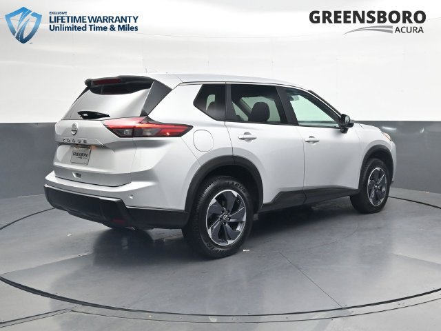 Used 2025 Nissan Rogue SV FWD image 5