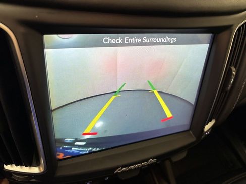 Used 2017 Maserati Levante w/ Luxury Package image 30