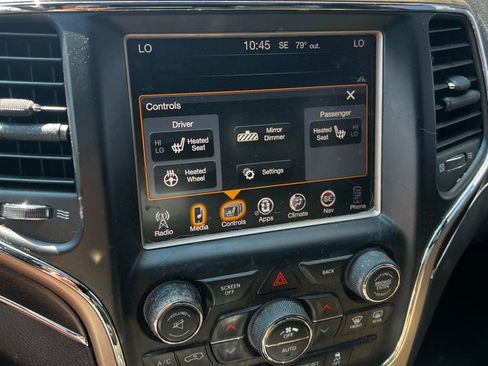 Used 2016 Jeep Grand Cherokee Limited AWD/4WD image 13