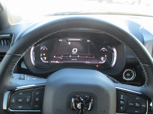 Used 2025 RAM 2500 Limited image 34