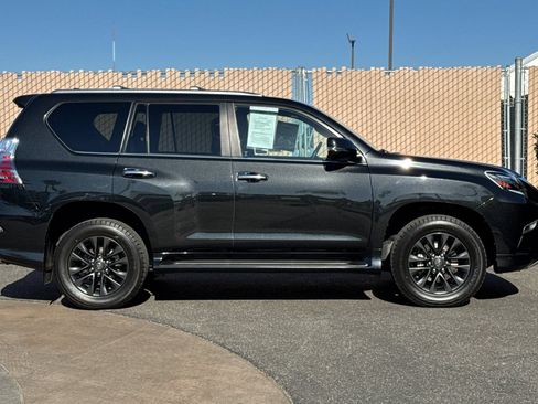 Certified 2023 Lexus GX 460 Premium w/ Premium Package AWD/4WD image 3