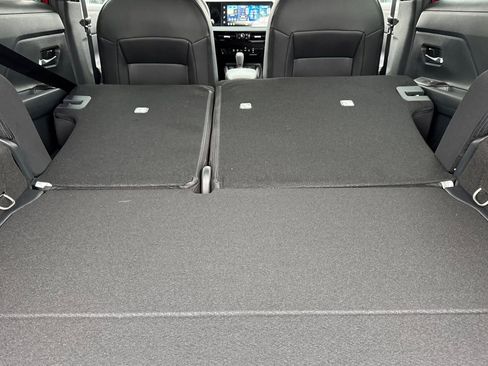 New 2026 Nissan Kicks SR image 12