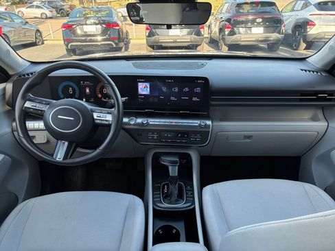 Used 2025 Hyundai Kona SEL image 34
