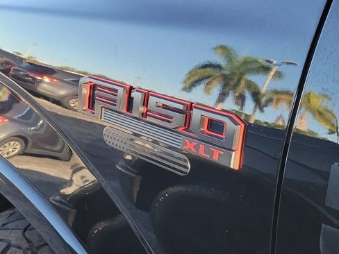 Used 2018 Ford F150 XLT w/ Equipment Group 302A Luxury AWD/4WD image 8