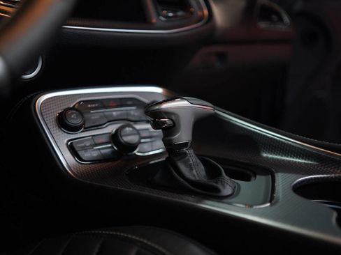 Used 2015 Dodge Challenger SRT Hellcat image 78