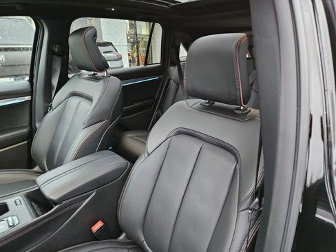 Used 2024 Jeep Wagoneer Launch Edition image 15