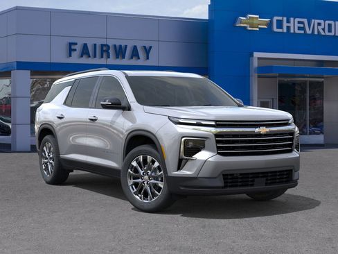 New 2026 Chevrolet Traverse LT image 7