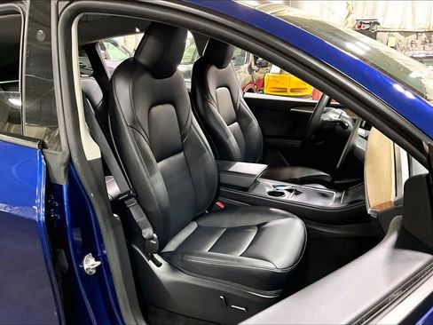 Used 2024 Tesla Model Y Long Range image 8