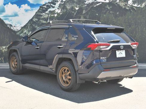 Used 2021 Toyota RAV4 Limited AWD/4WD image 9
