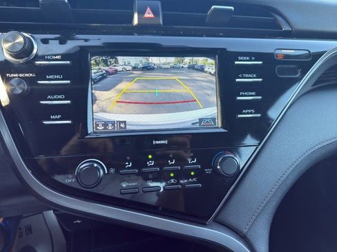 Used 2020 Toyota Camry LE image 16