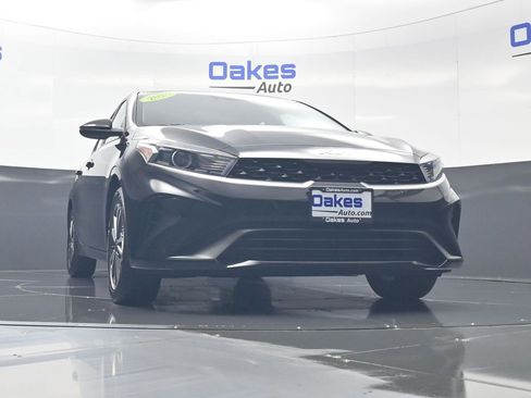 Certified 2024 Kia Forte LXS w/ LXS Technology Package FWD image 36