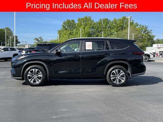 Used 2024 Toyota Highlander XLE AWD/4WD video 2
