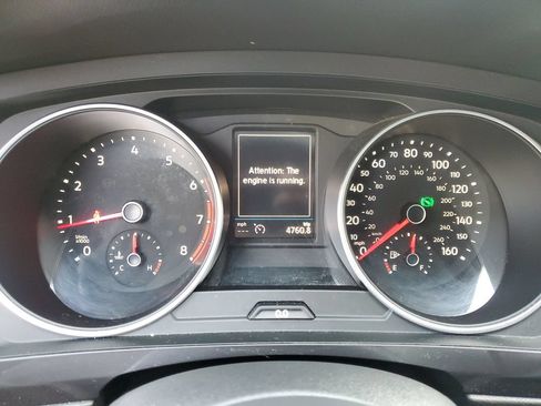 Used 2020 Volkswagen Tiguan SE FWD image 26