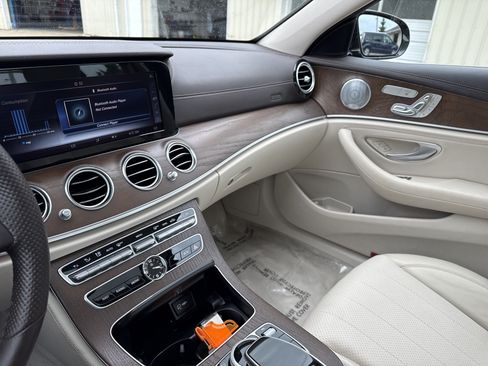 Used 2018 Mercedes-Benz E 300 4MATIC w/ Premium 1 Package image 25