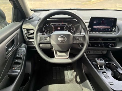 Certified 2025 Nissan Rogue S FWD image 12