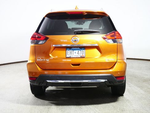 Used 2020 Nissan Rogue SV AWD/4WD image 6