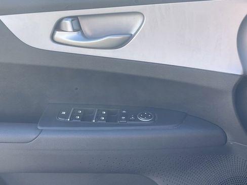 Used 2024 Kia Forte LXS image 20