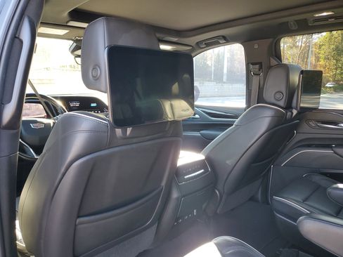 Used 2021 Cadillac Escalade ESV Sport w/ Driver Assist Tech Package image 12