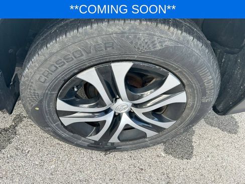 Used 2017 Toyota RAV4 LE FWD image 19