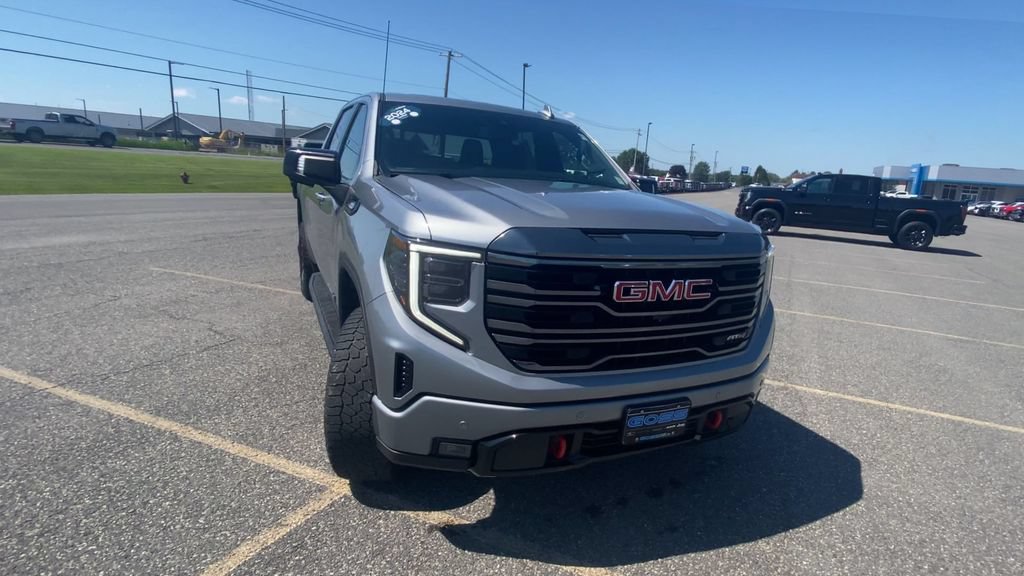 Certified 2024 GMC Sierra 1500 AT4 w/ AT4 Premium Package AWD/4WD image 5
