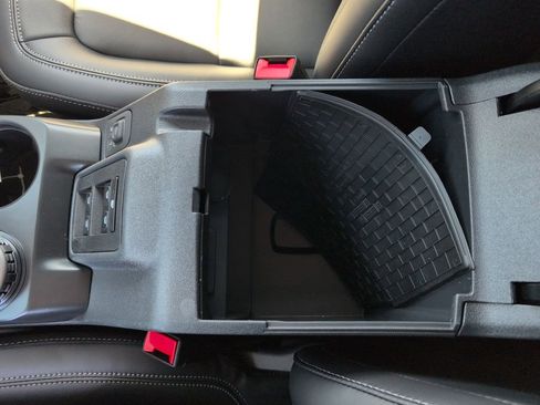 New 2026 Ford Bronco Outer Banks AWD/4WD image 34