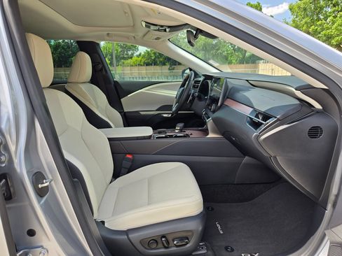 Used 2024 Lexus RX 350 Premium w/ Accessory Package (Z1) FWD image 27