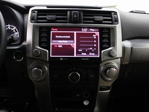 Used 2021 Toyota 4Runner SR5 image 39