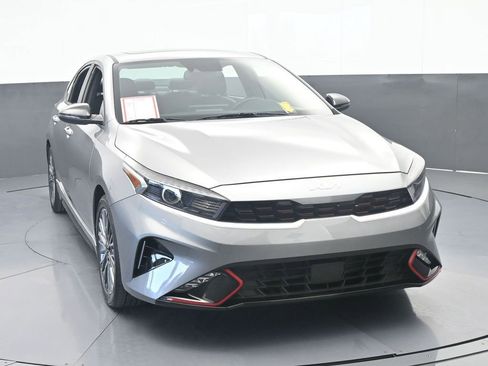 Used 2023 Kia Forte GT-Line w/ GT-Line Premium Package FWD image 9