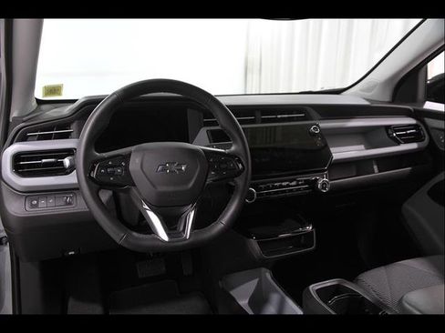 Used 2027 Chevrolet Bolt LT w/ Comfort Package FWD image 7