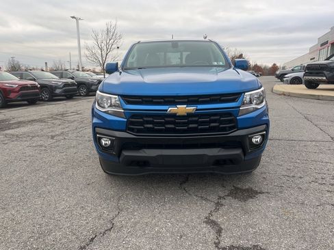 Used 2022 Chevrolet Colorado LT w/ LT Convenience Package image 2