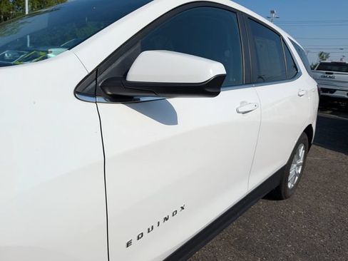 Used 2024 Chevrolet Equinox LT AWD/4WD image 4