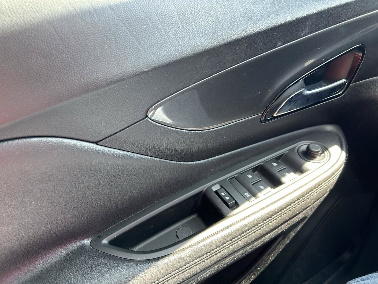 Used 2017 Buick Encore Preferred FWD image 27