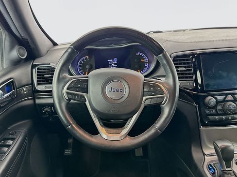 Used 2019 Jeep Grand Cherokee Overland image 17