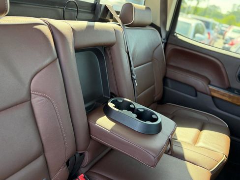 Used 2017 Chevrolet Silverado 1500 High Country image 33
