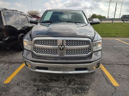 Used 2017 RAM 1500 Laramie image 12