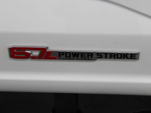Used 2025 Ford F250 Platinum AWD/4WD image 14