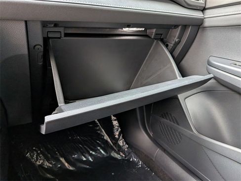 New 2026 Volkswagen Taos SE image 23