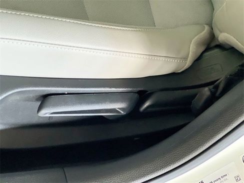 Certified 2025 Honda Civic Sport image 12