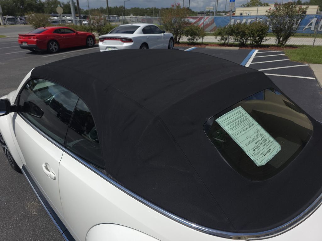 Used 2014 Volkswagen Beetle R-Line FWD image 21