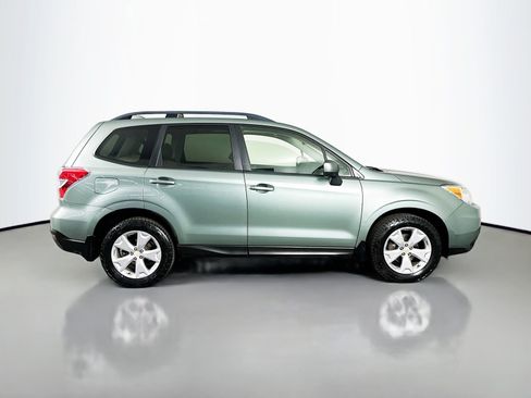 Used 2016 Subaru Forester 2.5i Premium AWD/4WD image 8